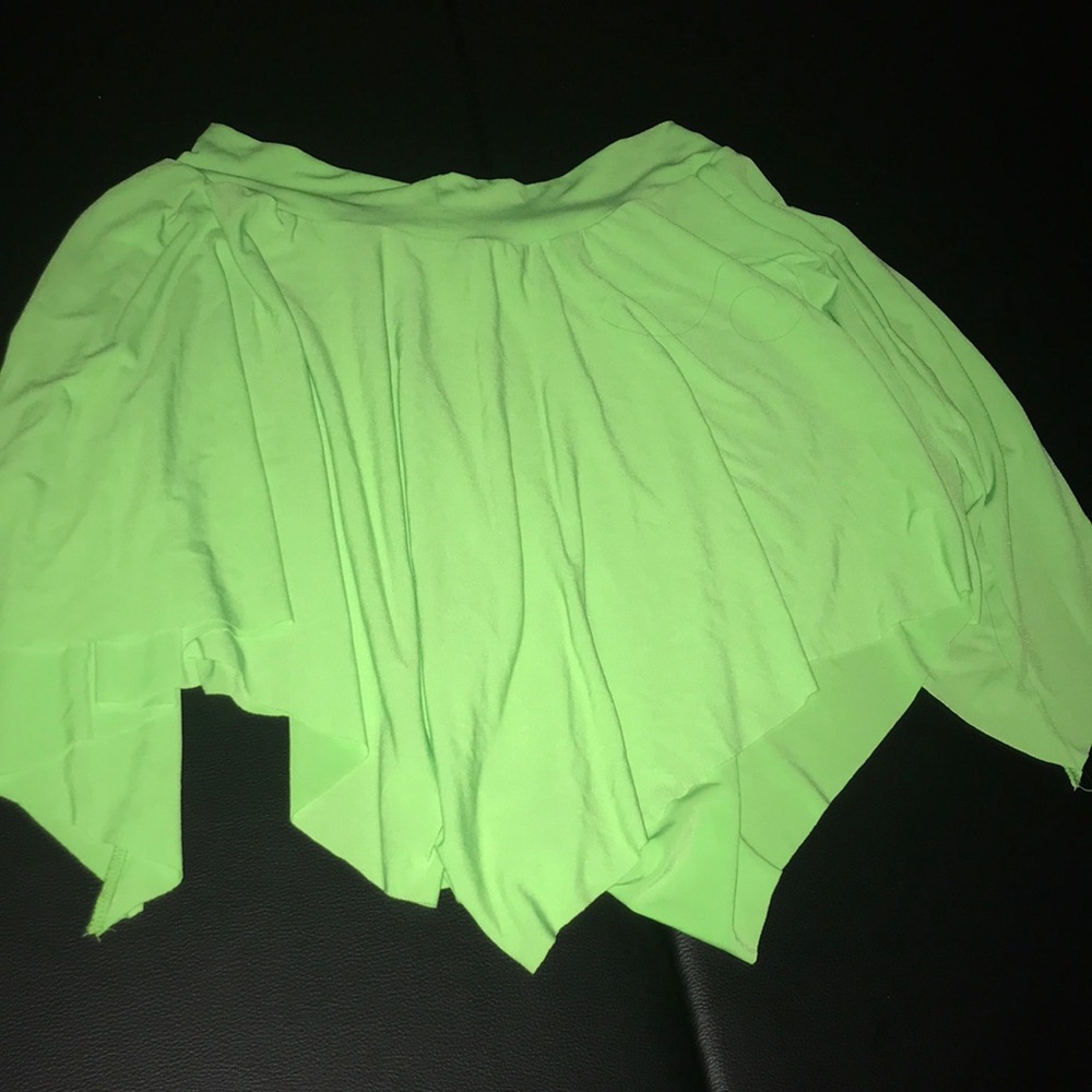3/25$ or 5/35$ 🚨🚨 Neon green skirt